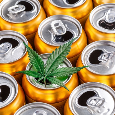 Un duro colpo per un’industria da 28 miliardi di dollari: il governo federale degli Stati Uniti attua un divieto quasi totale sui prodotti THC derivati ​​dalla canapa